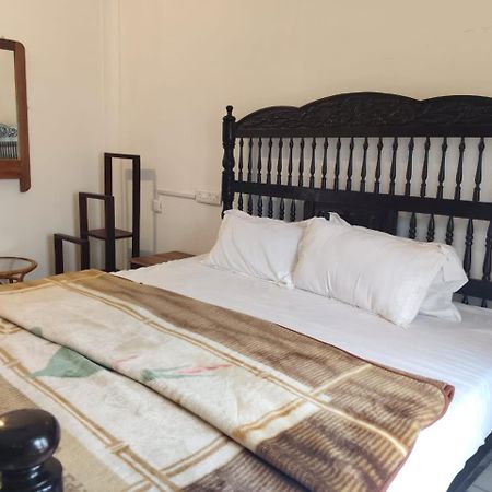 Vedha Ayurvedic Panchakarma Treatment Centre Hotell Alappuzha Rum bild