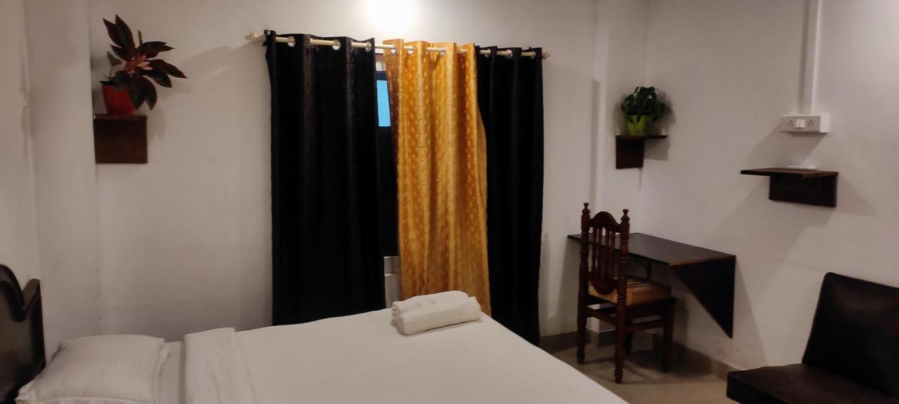 Vedha Ayurvedic Panchakarma Treatment Centre Hotell Alappuzha Exteriör bild