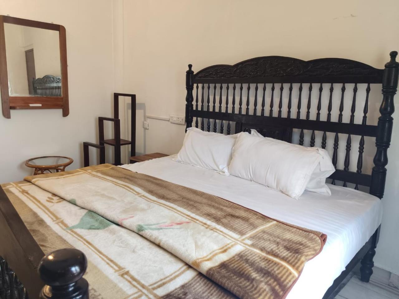 Vedha Ayurvedic Panchakarma Treatment Centre Hotell Alappuzha Rum bild
